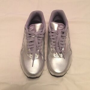 Nike Silver Women's Sneakers